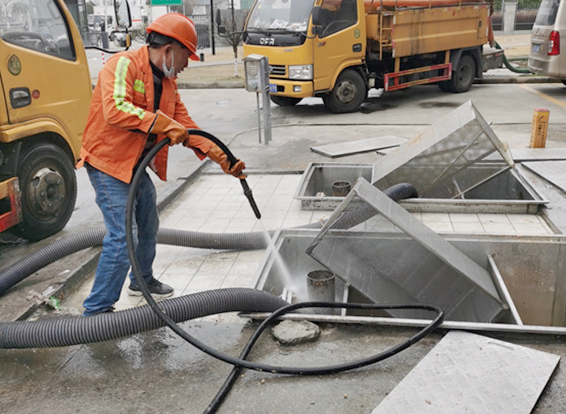 沙河口隔油池清理